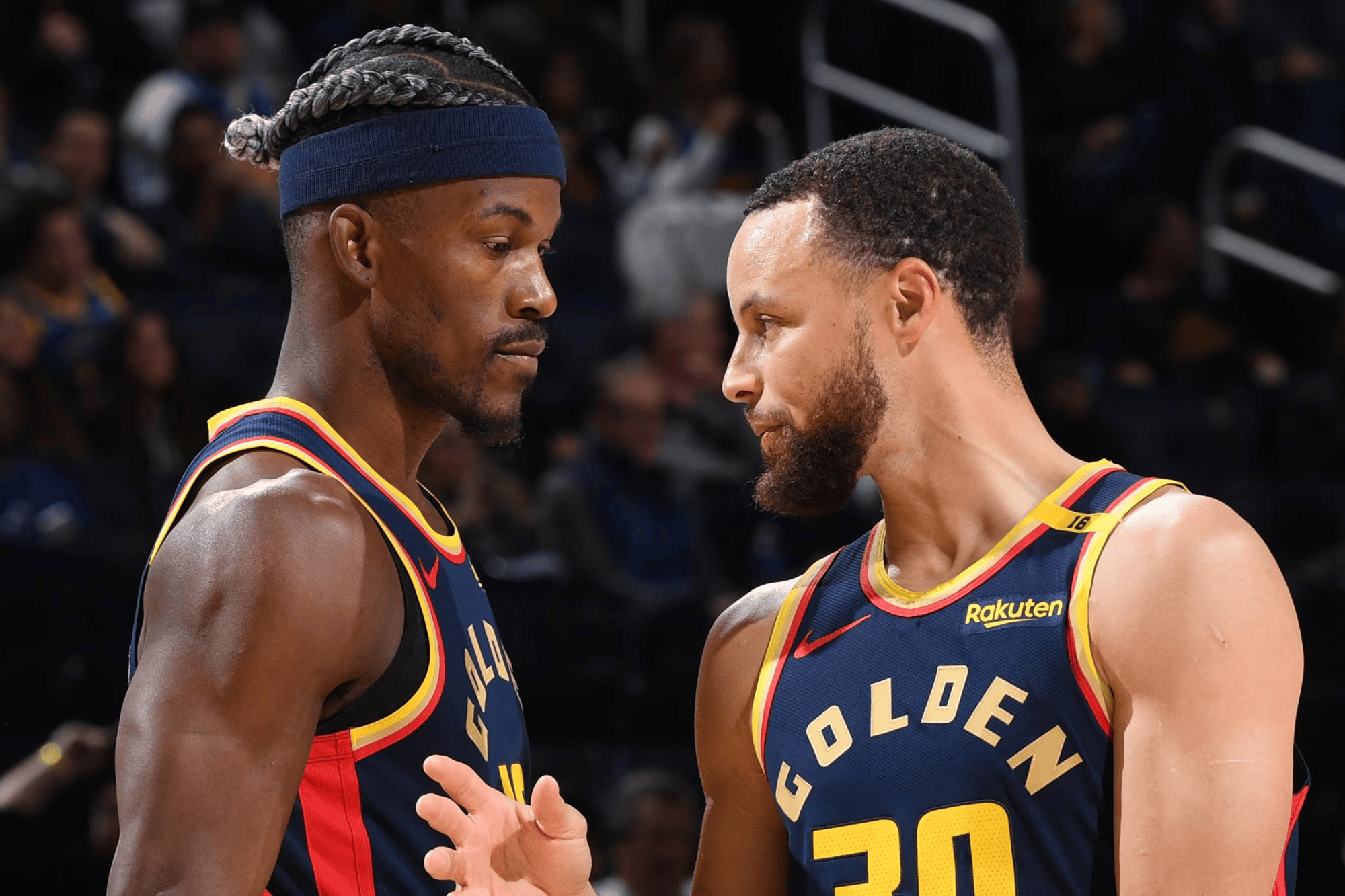 巴特勒迎来七赛季出色发挥，G2观众热烈欢呼！热度持续攀升的简单介绍-开云